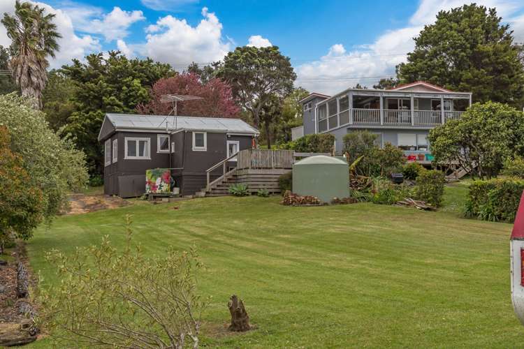 11 Leigh Road Leigh_24