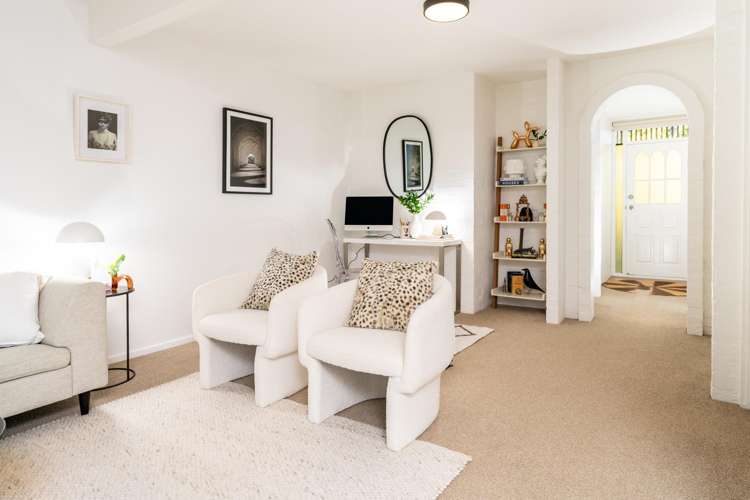 141k Churton Drive Churton Park_4