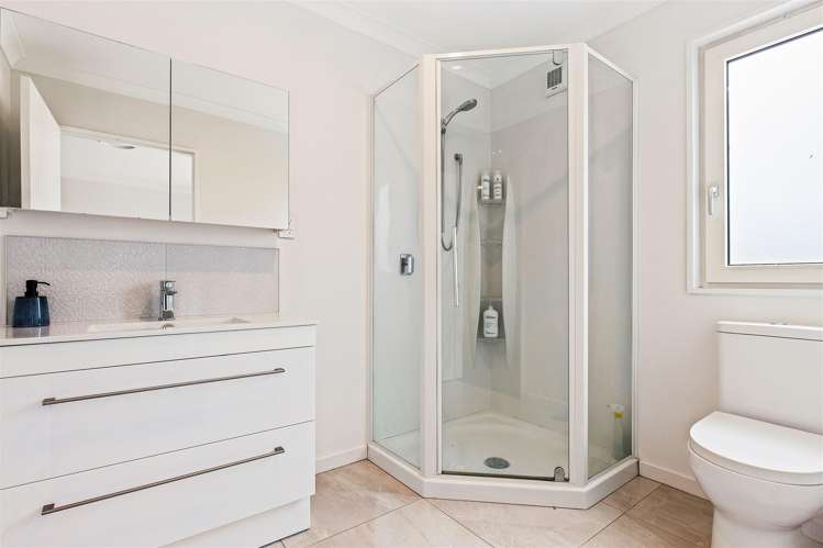 646 Grange Road Burnham_28