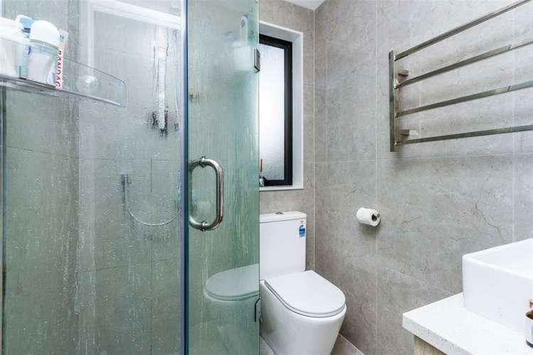 122c Lancaster Road Beach Haven_10