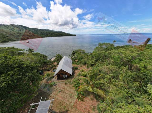 Oceanfront Off-Grid Living on Koro Island, FIJI with natural swimming pool!