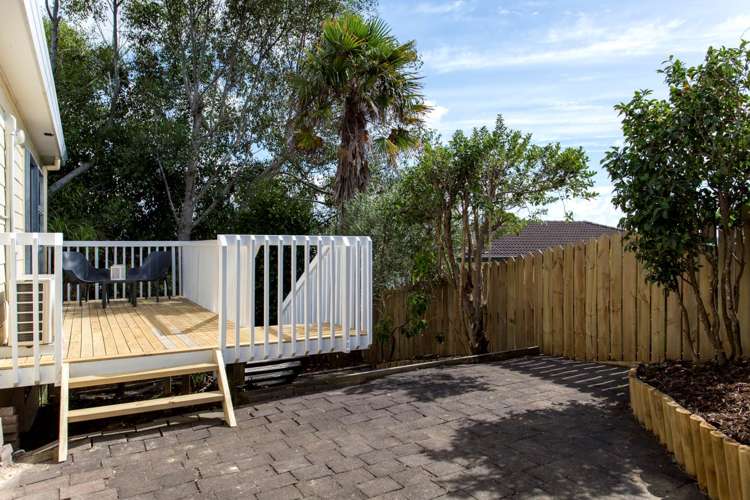 2/44 Barbados Drive Unsworth Heights_18