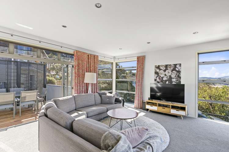 27a Fyvie Avenue Tawa_2