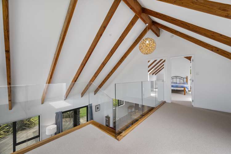 28 Lady Cobham Grove Anakiwa and Surrounds_12