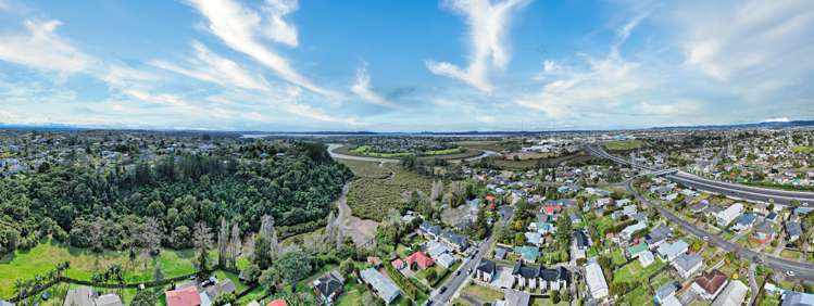 26 Lowtherhurst Road Massey_22