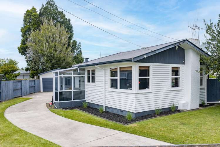 4 Colstone Street Glenview_24