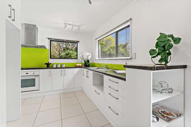 2/298 Glenfield Road Glenfield_1