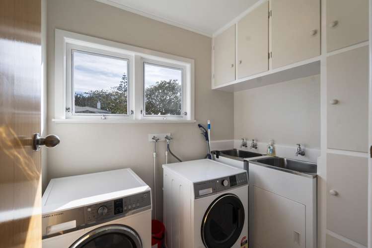 18 Tararua Terrace Cloverlea_22
