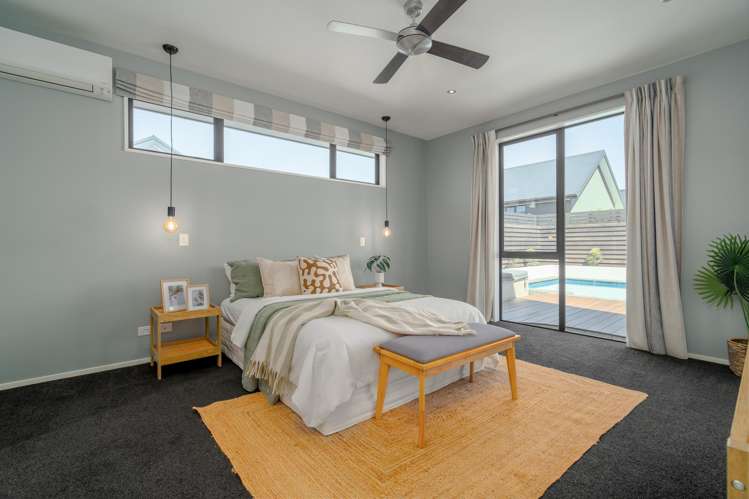 39 Waterstock Way Parklands_24