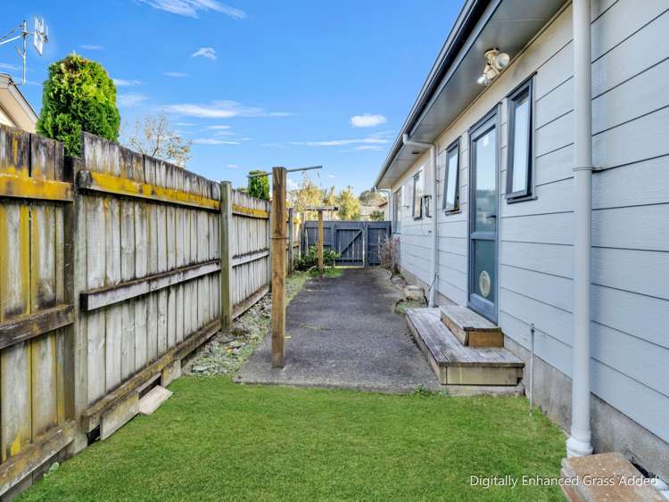 32 Dahlstrom Grove Kelvin Grove_13