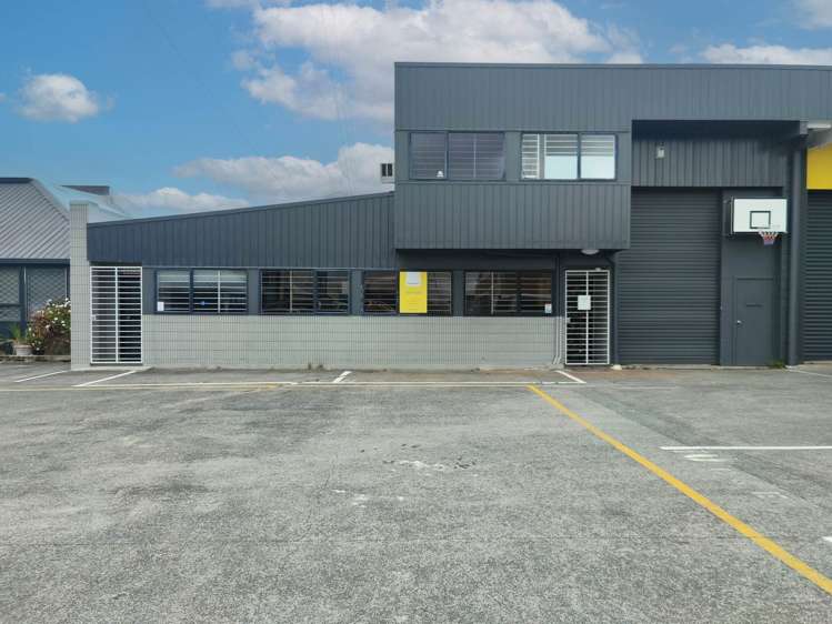 Unit 8/3034-3038 Great North Road New Lynn_1