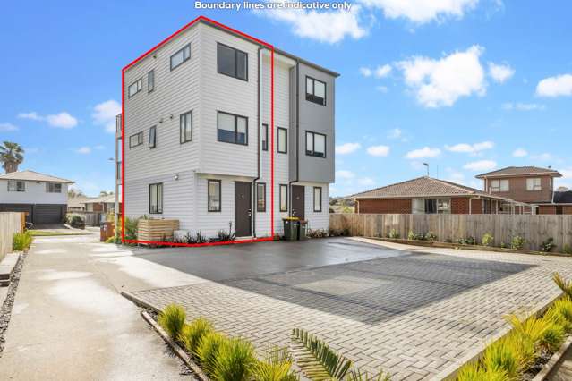 Modern Three-Level Duplex in Half Moon Bay!