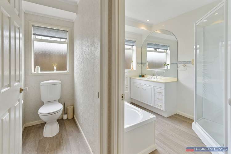 4 Stewart Gibson Place Manurewa_11