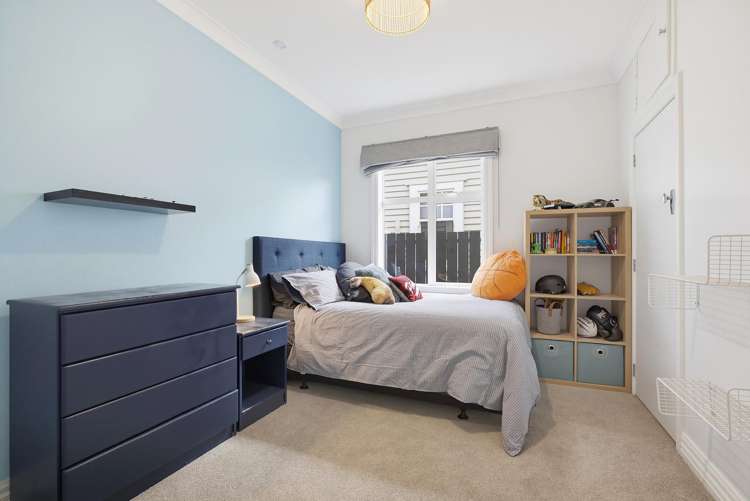 185 Coutts Street Rongotai_13