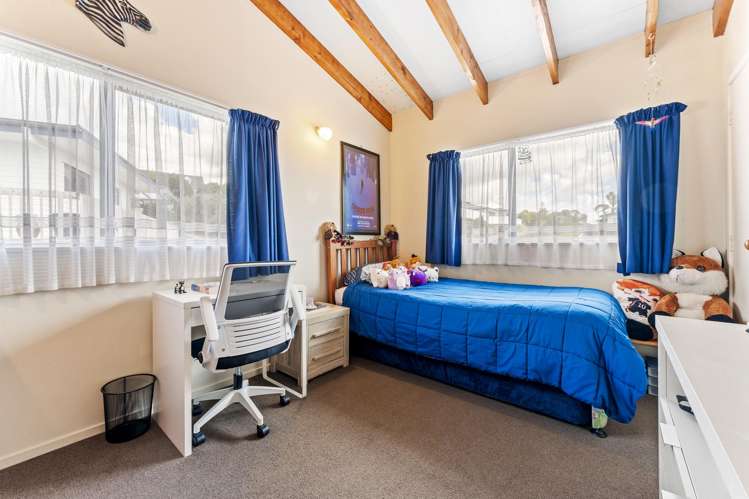 33 Gledstane Road Stanmore Bay_14