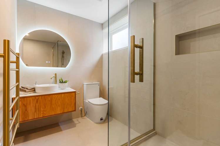 34 Holland Road Hillcrest_19