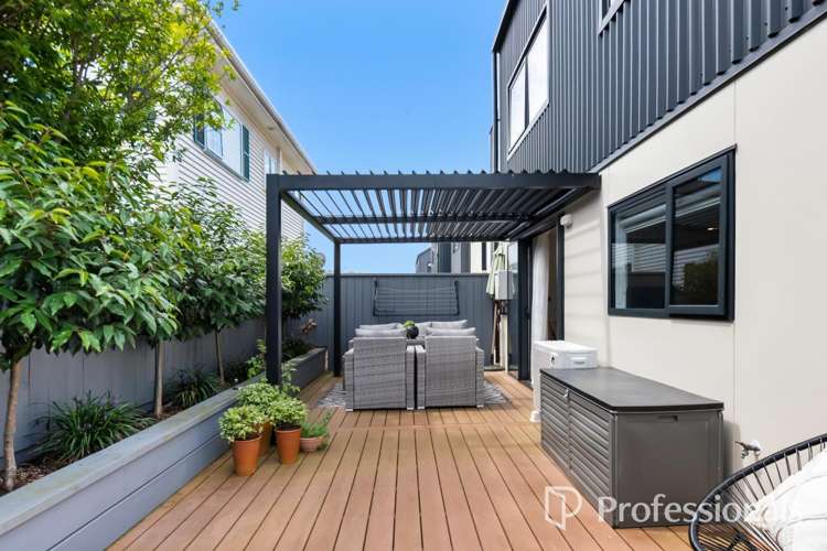 1/51 Kings Crescent Lower Hutt Central_12