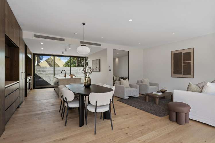 1/36 Tui Street Fendalton_8