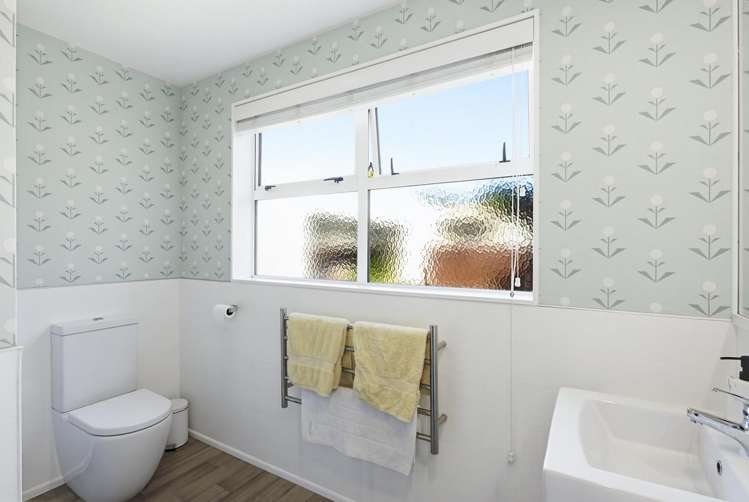 1 Maple Lane Waikanae_24