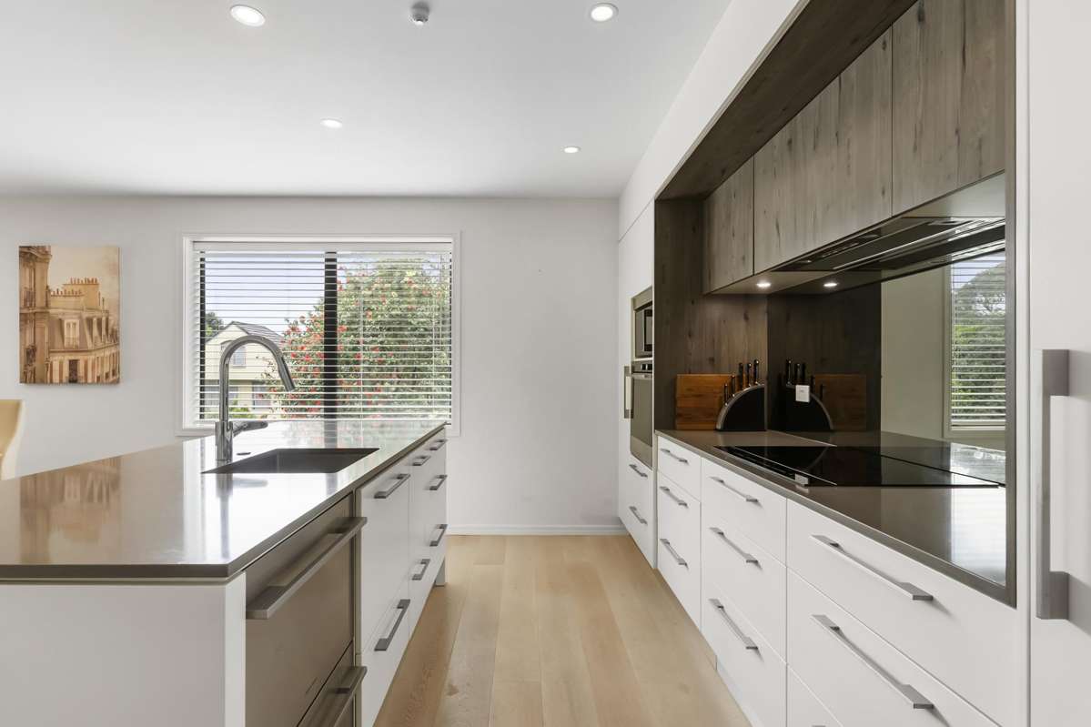201/2A Raurenga Avenue_3