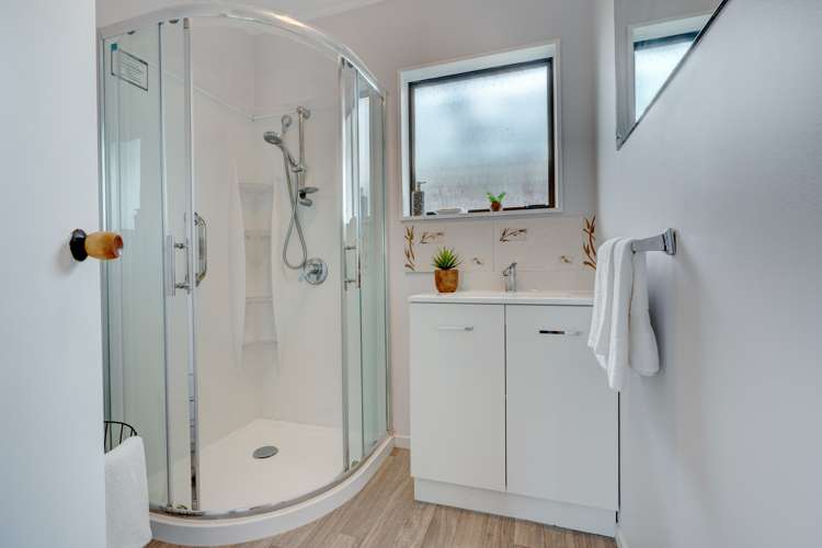 21e View Road Hikurangi_11