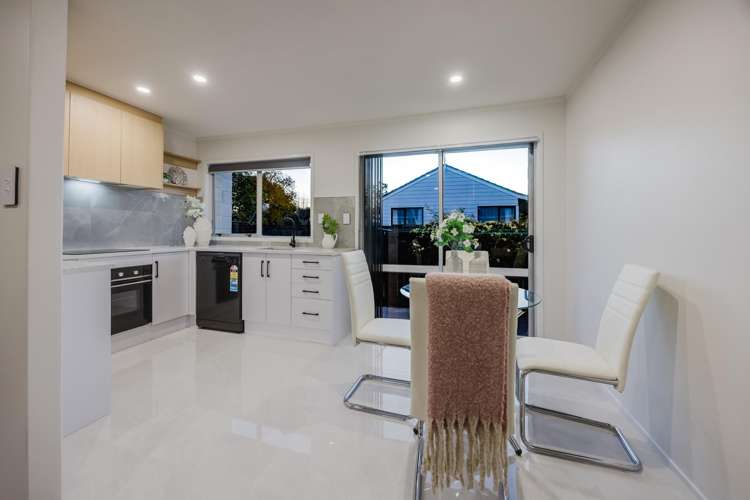 1/11 Sharivari Place Conifer Grove_6