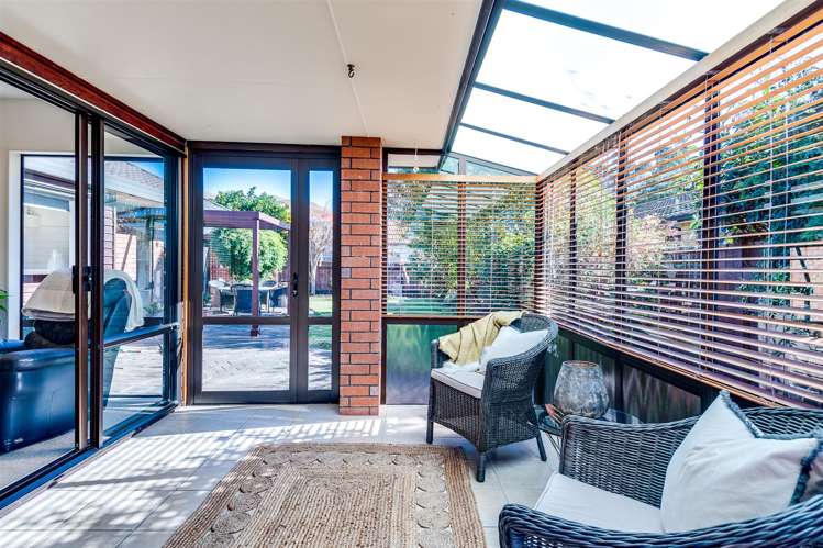 2 Webb Place Taradale_10