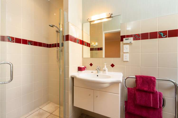 10 Fairway Avenue Mount Maunganui_17