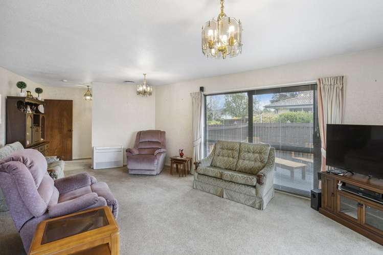 84 Dunbarton Street Redwood_7