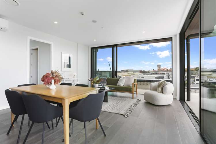 1/603 Enfield Street Mount Eden_2