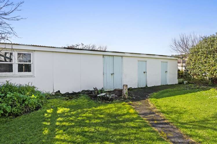 85 Whitcombe Road Opunake_14