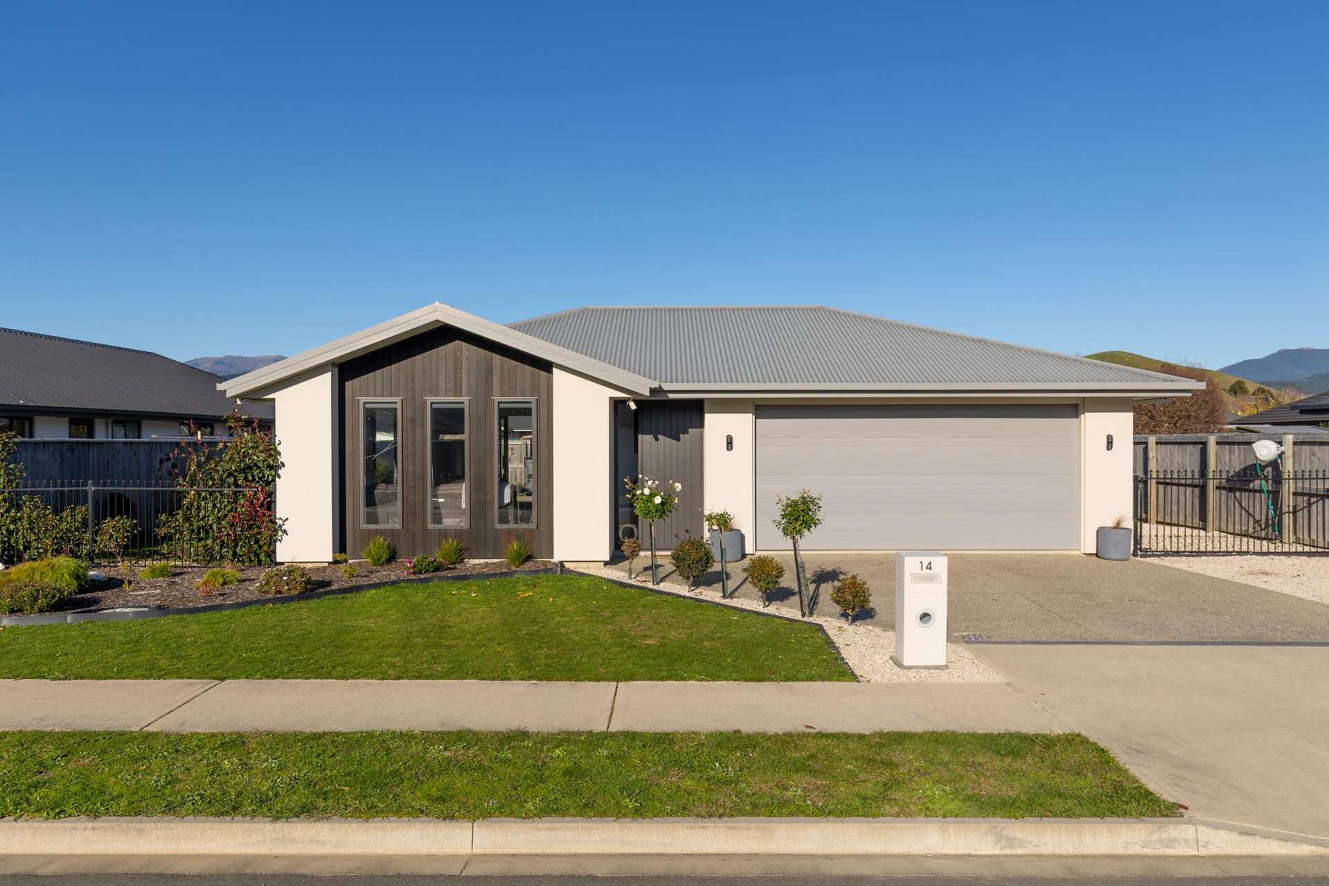 14 George Fyfe Way Wakefield_0