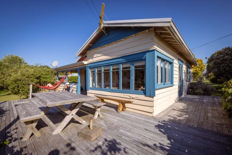 10 Church Road Maketu_7