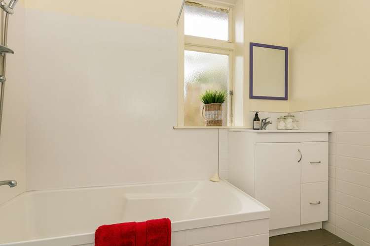 92 Wallace Street Mount Cook_13