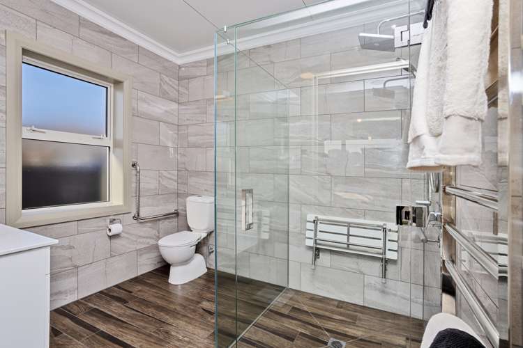 9 Barker Place Waikiwi_15