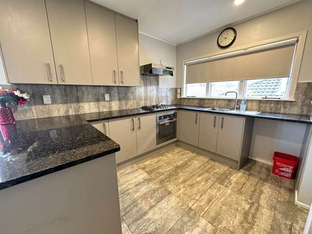 32 Puriri Road Manurewa_4