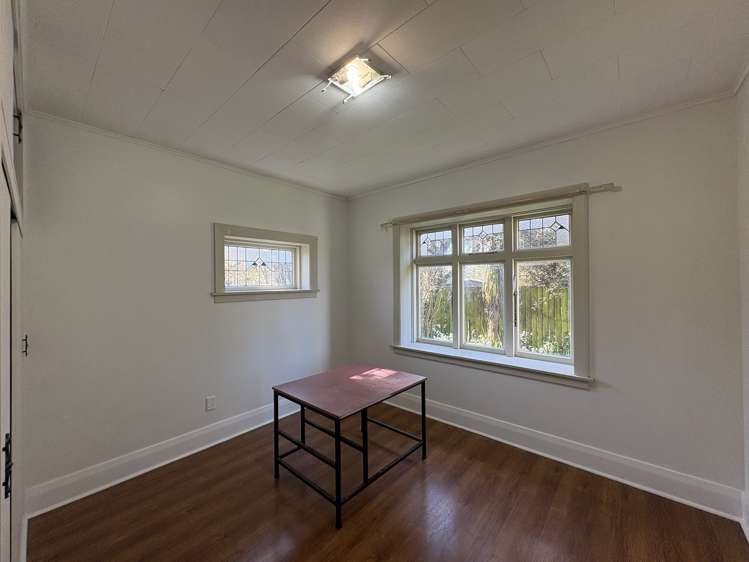 9 Gibson Drive Hornby_15