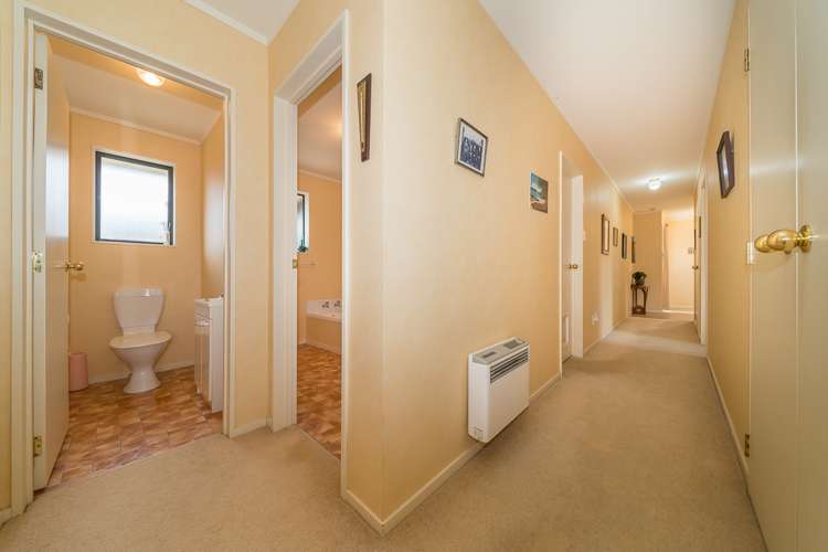 16 Aspen Way Kelvin Grove_7