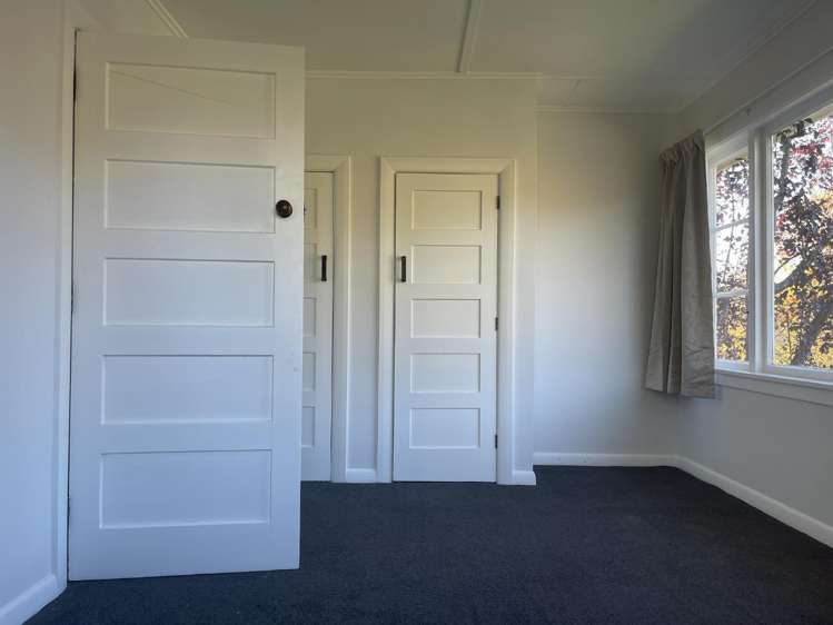 211 Saint Vincent Street Toi Toi_7