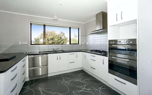 6 Randell Place Te Puke_1