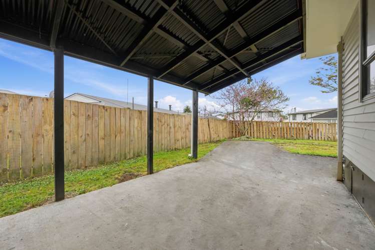 5 Manston Road Mangere_31