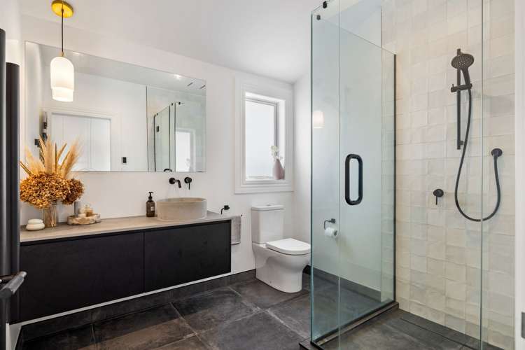 11 Miro Street Takaro_4