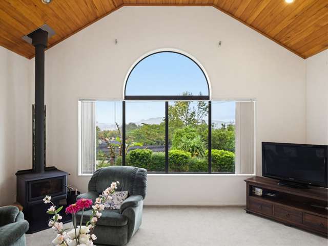 Leafy Family Living in Pukekohe