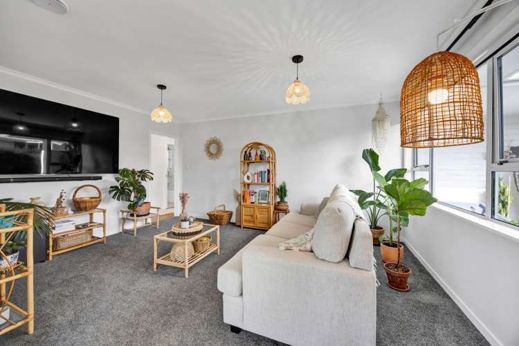 15 Bone Crescent Hawera_8