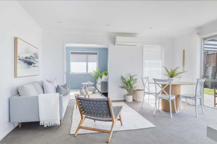 51 Pebble Beach Boulevard Kamo_1