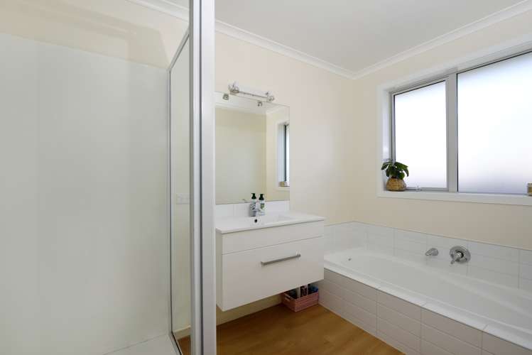 8 Reserve Lane Brightwater_13