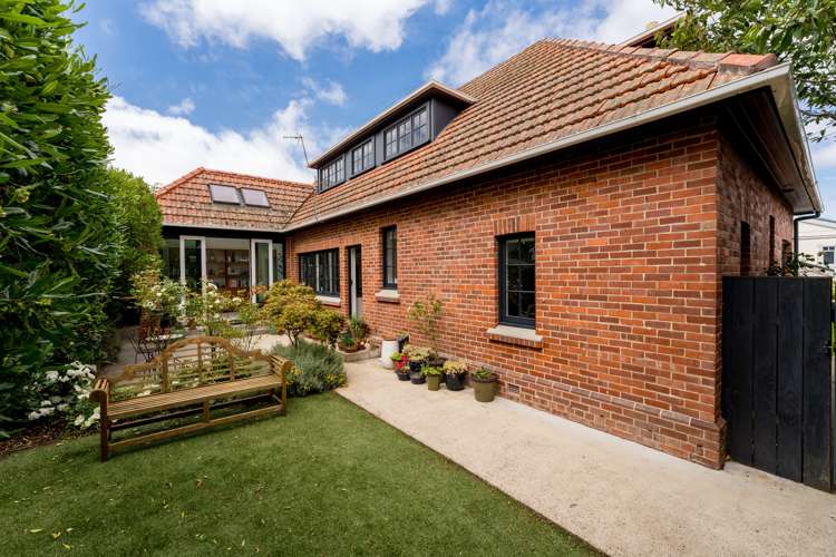 1 Cobden Street Dunedin Central_33