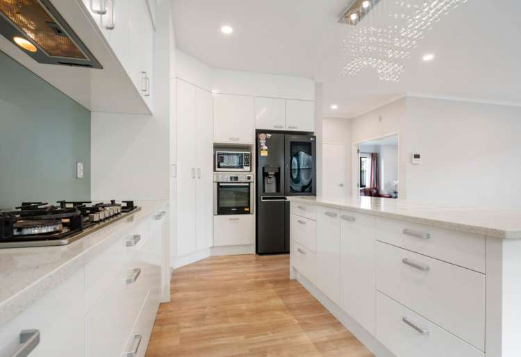 1 Ascension Crescent Orewa_14