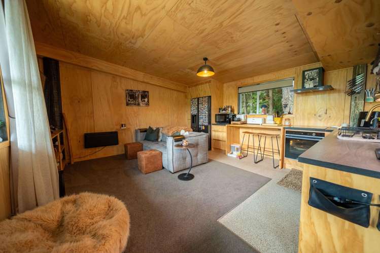 84 Cover Street Lumsden_14