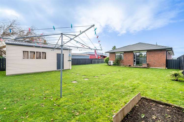 7 Crowther Crescent Heidelberg_17
